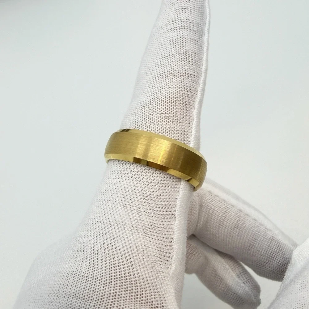 Manly Band The CEO 12.5 Men's Wedding Ring Gold Plated Tungsten Ring 8mm Wide - Picture 4 of 8